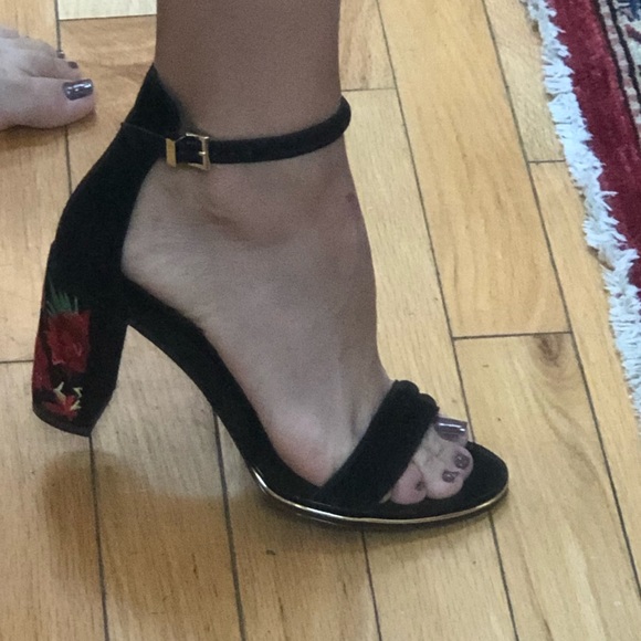 Kenneth Cole embroidered heel suede sandal - Picture 6 of 6